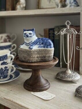Blue and White Ceramic Cat  Shard Trinket Jewellery Box With Ornate Silver Botto
